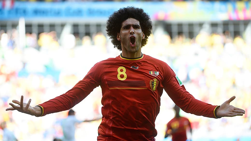O belga Fellaini comemora o gol de empate contra a Argélia no Mineirão, em Belo Horizonte