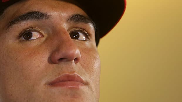 Gabriel Medina terá de esperar mais um dia para entrar no mar em Pipeline