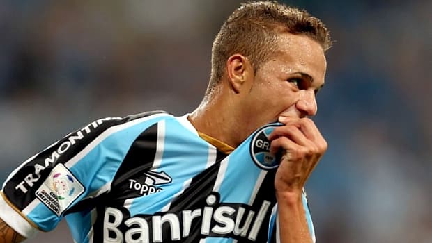 Luan abriu o caminho para a vitória do Grêmio na Arena