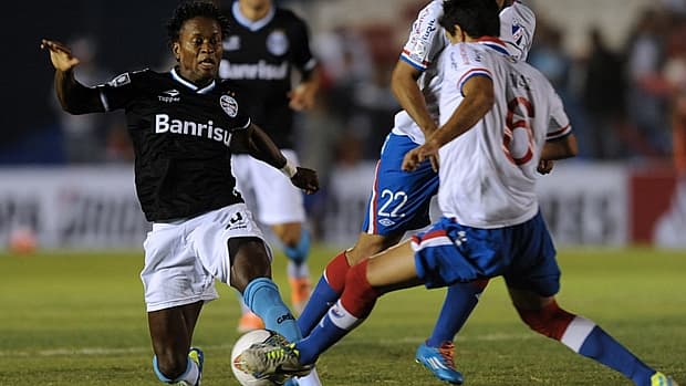 Zé Roberto foi um dos destaques da vitória do Grêmio na estreia pela Libertadores