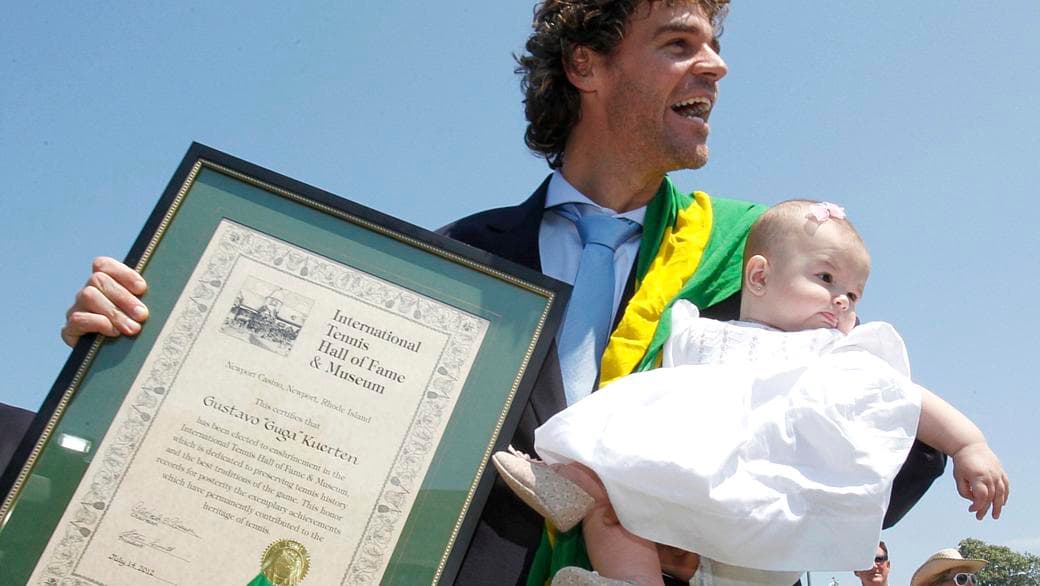 Gustavo Kuerten levou a filha para sua premiação do Hall da Fama