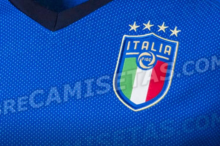 Site Todo Sobre Camisetas divulgou foto da camisa da Itália para 2018