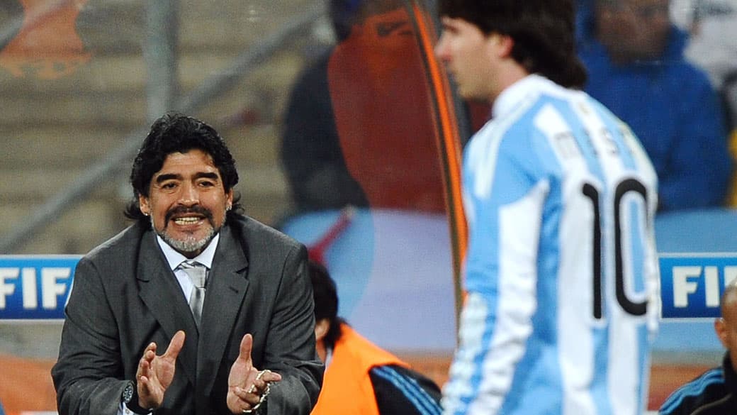 Maradona não acredita que Messi levará a quinta Bola de Ouro consecutiva
