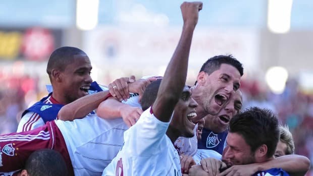Jogadores do Fluminense comemoram gol de Fred