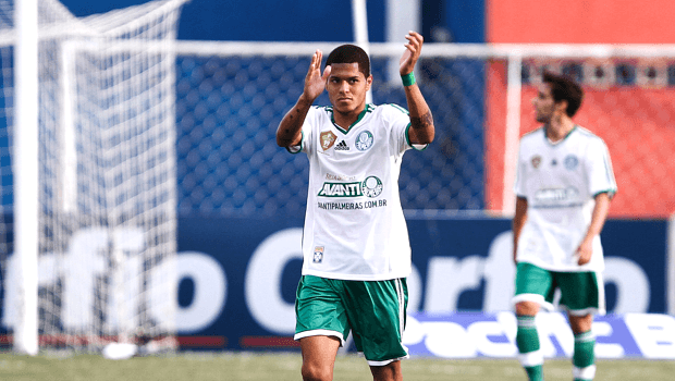 Leandro marcou o gol de empate do Palmeiras no jogo contra o Paraná