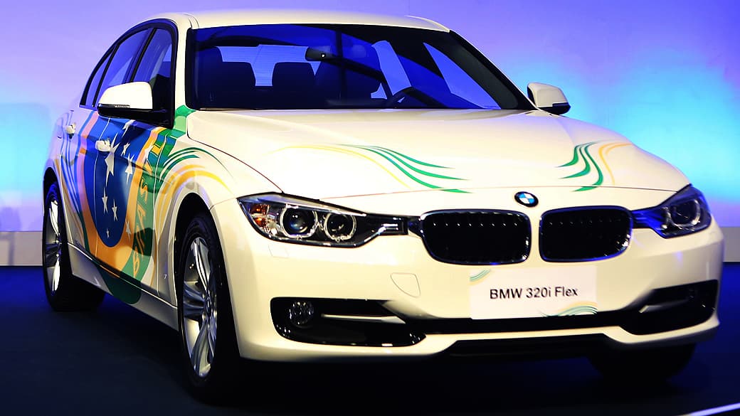 BMW 320i ActiveFlex, o primeiro a ser produzido na fábrica da BMW em Santa Catarina