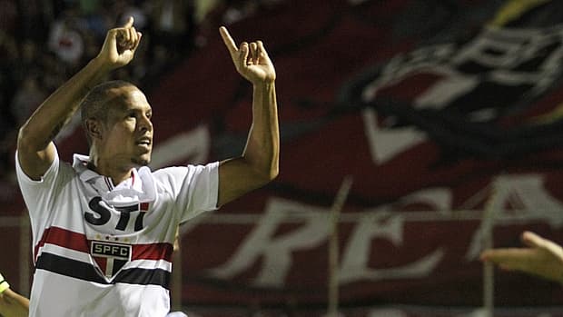 Luis Fabiano voltou a ser decisivo para o São Paulo