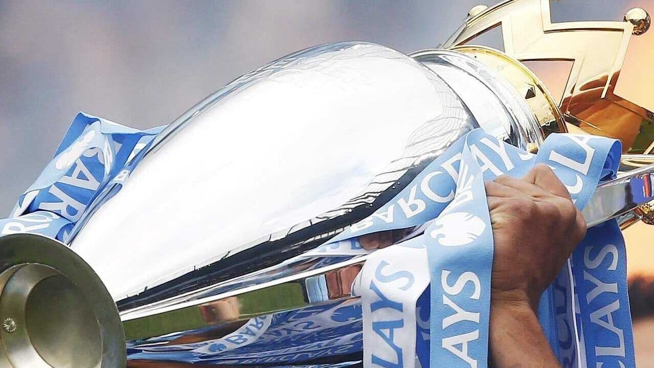 Manchester City Campeão Premier League 2013/14 Capitão Kompany