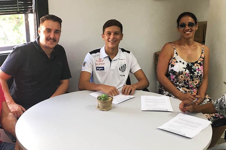 Matheus Moraes, garoto da base do Santos