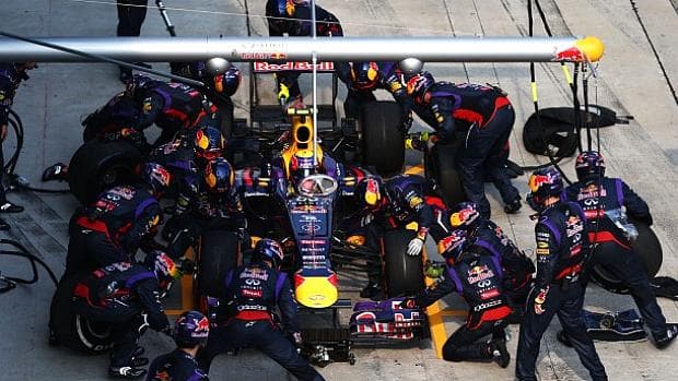 O australiano Mark Webber em uma de suas paradas no GP da Malásia