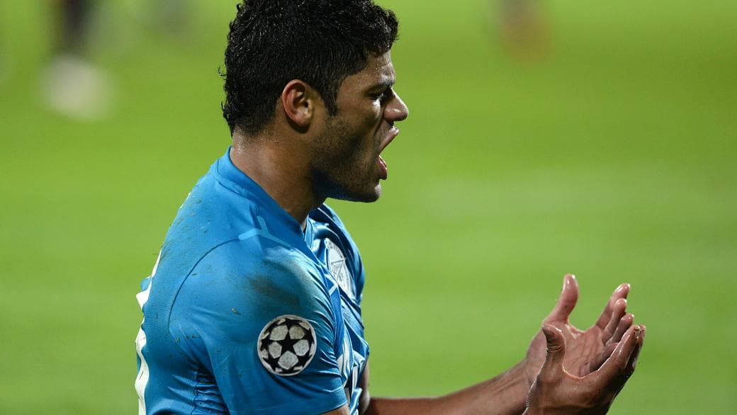 O brasileiro Hulk marcou o primeiro gol na derrota do Zenit para o Milan