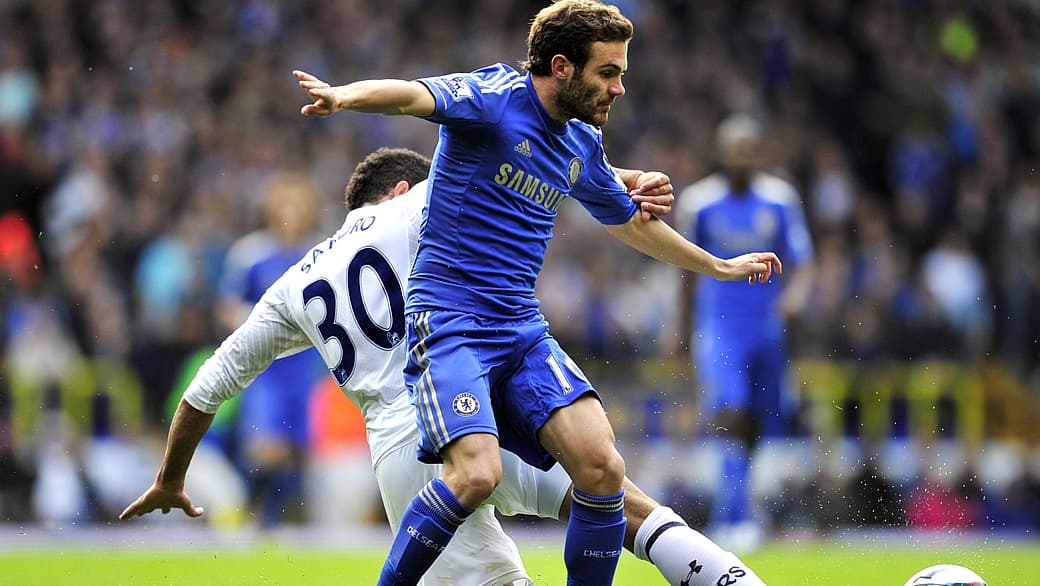 O jogador espanhol Mata, do Chelsea: dois gols na vitória dobre o Tottenham Hotspur por 4 a 2