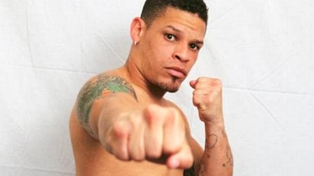 Orlando Cruz, 31 anos, é o primeiro boxeador a assumir que é homossexual