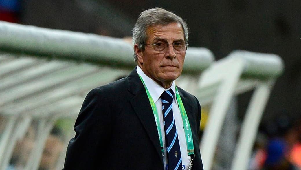 Óscar Tabárez foi demitido pela Associação Uruguaia de Futebol (AUF) -
