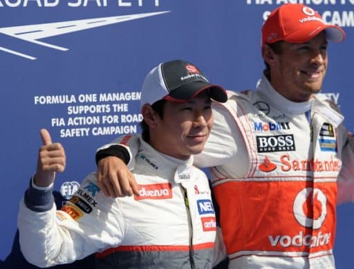 O japonês Kamui Kobayashi (E), da Sauber, largará em 2º lugar e o britânico Jenson Button, da McLaren, na primeira posição