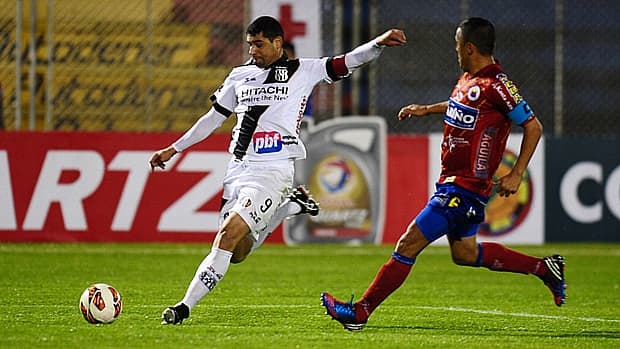 Ponte Preta foi pressionada, mas conseguiu sair de campo com a classificação