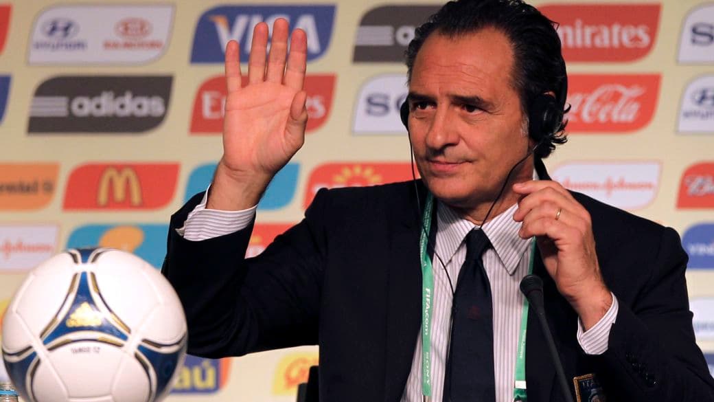 O técnico da Itália, Cesare Prandelli: 'Vamos ter de suar'
