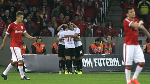 São Paulo foi para o 3º lugar após vitória sobre o Internacional