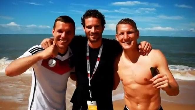 Schweinsteiger e Podolski, em vídeo divulgado pela federação alemã