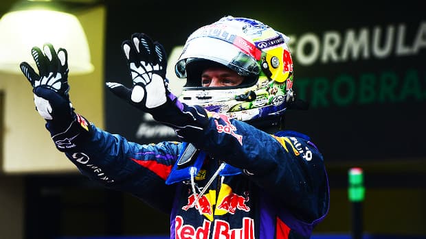 Sebastian Vettel larga em primeiro e mantém a posição no GP de Interlagos, em São Paulo