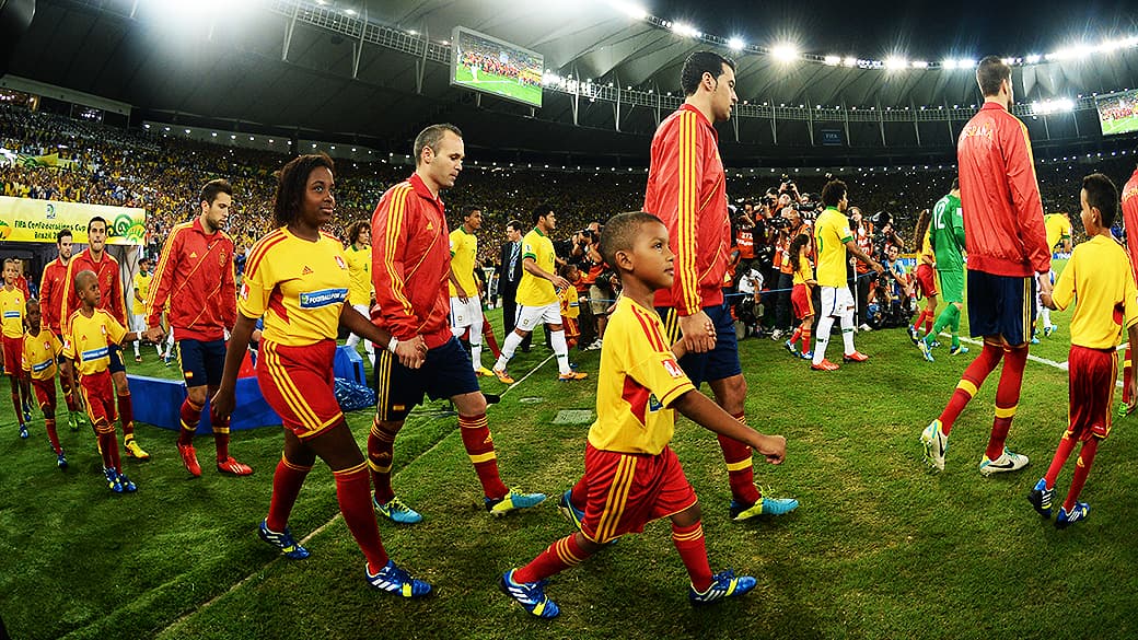 Espanha e Brasil na final da Copa das Confederações, no Maracanã