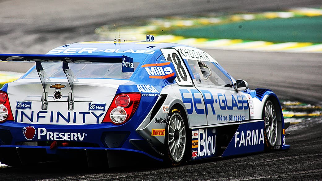 Allam Khodair larga na frente na corrida do milhão da Stock car em Intrerlagos