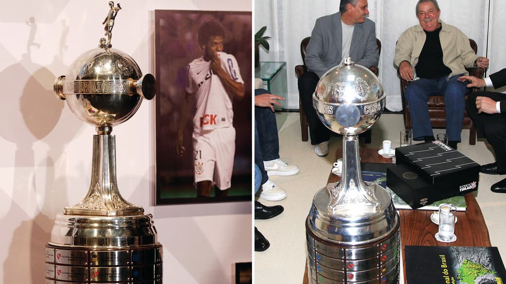 Taça da Libertadores inteira e danificada