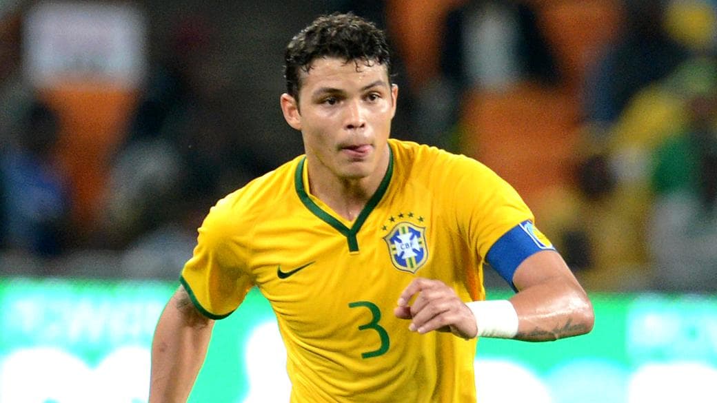 Zagueiro do PSG foi capitão da seleção tanto com Mano como com Felipão