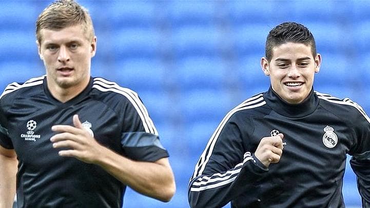 Toni Kroos e James Rodríguez treinam antes de estrear pelo Real Madrid