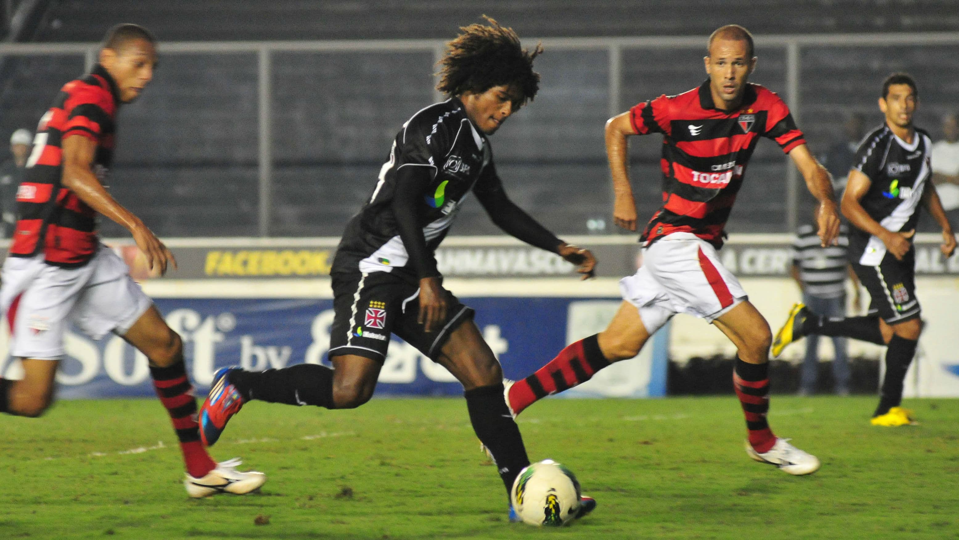 Vasco e Atlético GO na 9ª Rodada do Campeonato Brasileiro
