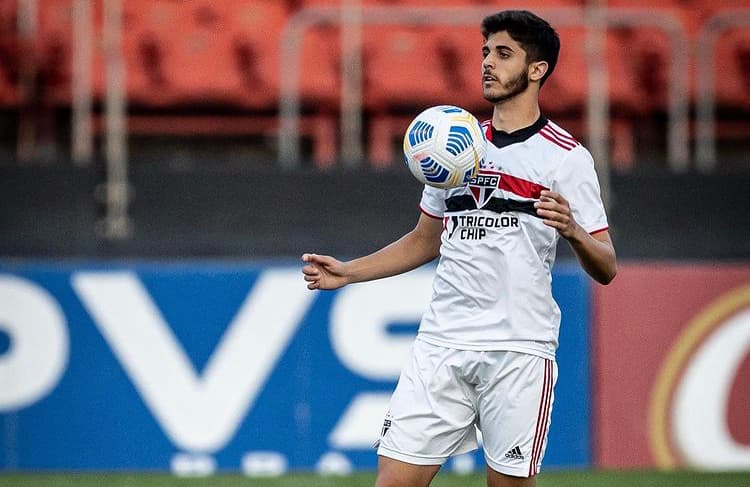 Lucas Beraldo, zagueiro canhoto do São Paulo na Copinha