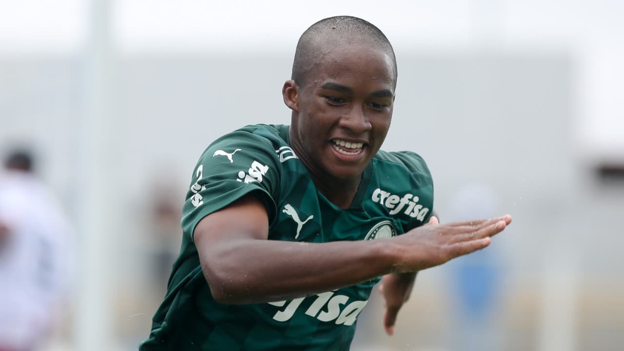 Com apenas 15 anos, Endrick terminou como o nome do Palmeiras na Copinha -