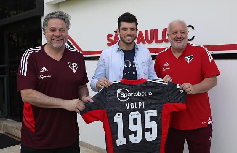 Tiago Volpi se despediu do São Paulo após 195 jogos -