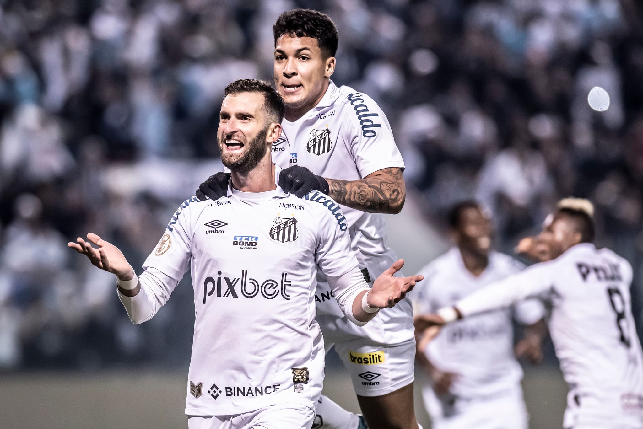 Santos precisa vencer para não depender de resultados -