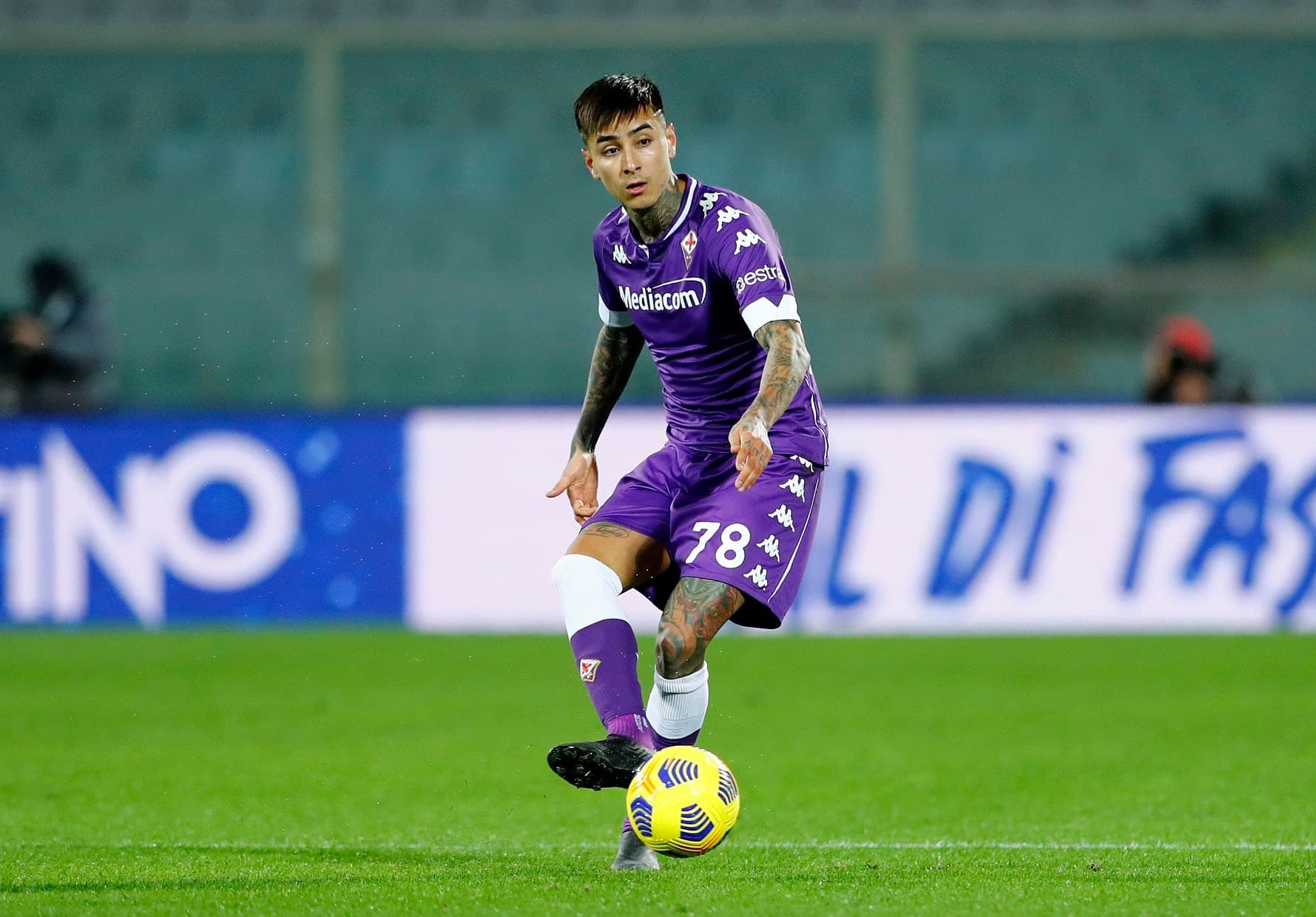 Pulgar em ação pela Fiorentina -