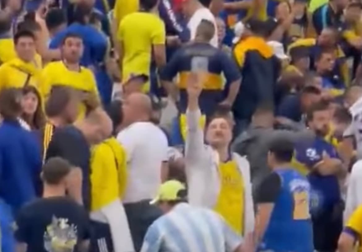 Torcedor do Boca foi preso por ato nazista em jogo contra Corinthians -