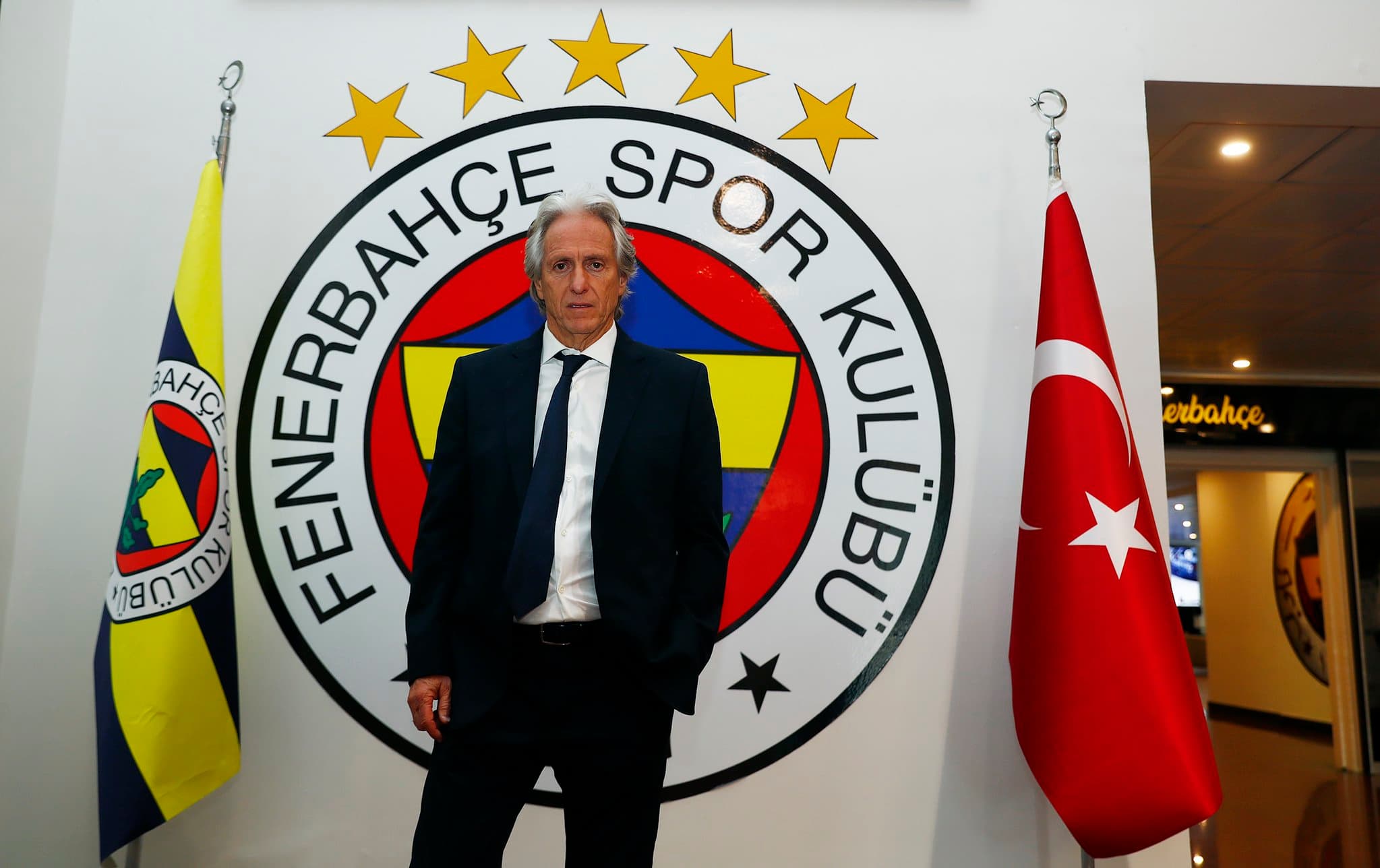Jorge Jesus foi apresentado no Fenerbahce -