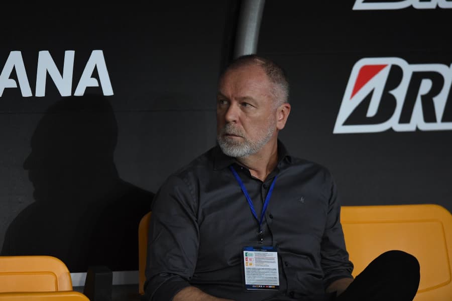 Mano alega que time mineiro não lhe pagou tudo o que deve ainda -