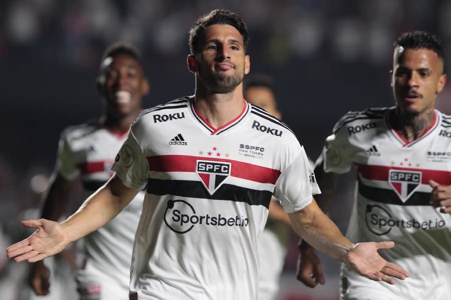 Artilheiro na temporada, Calleri é a esperança do São Paulo -