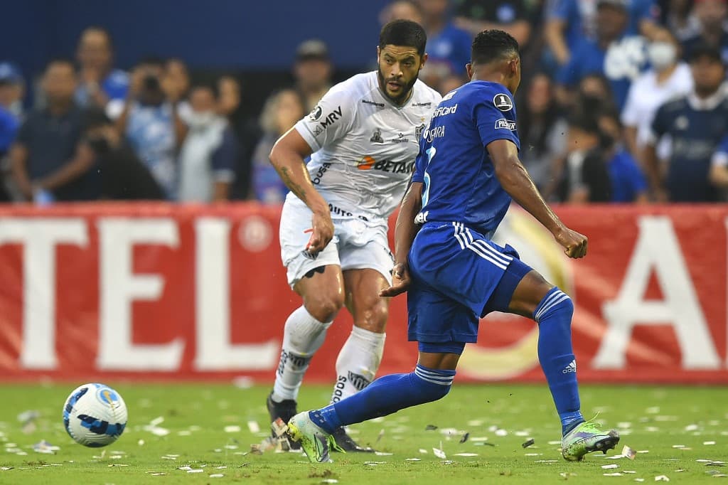 Hulk desperdiçou pênalti no primeiro confronto -