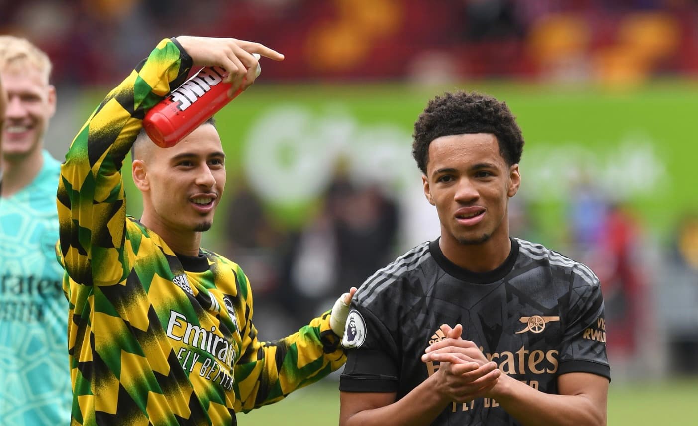 Gabriel Martinelli aponta para Ethan Nwaneri, mais jovem da história da Premier League -