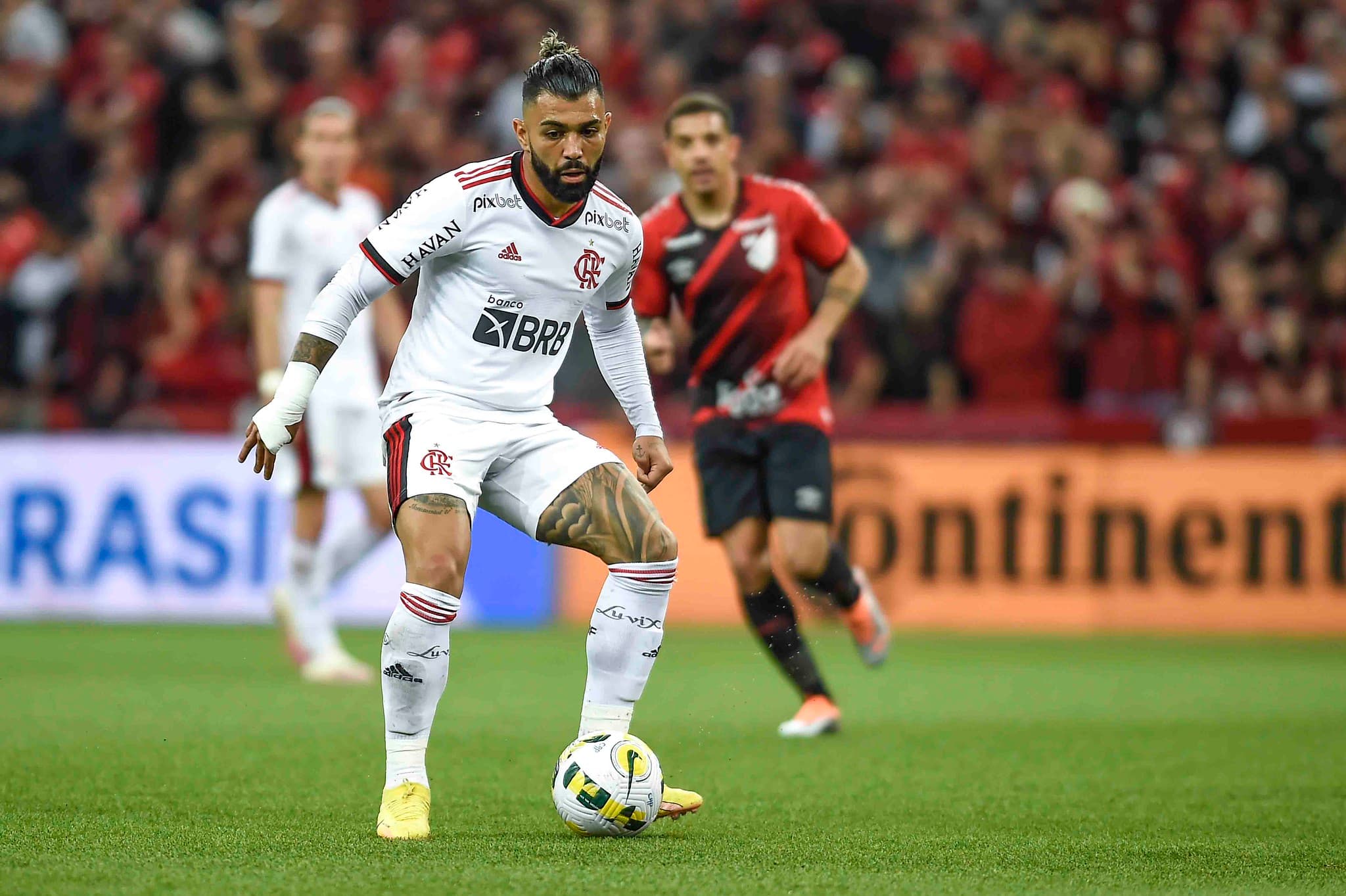 Rubro-negros decidem quem leva a taça da competição -