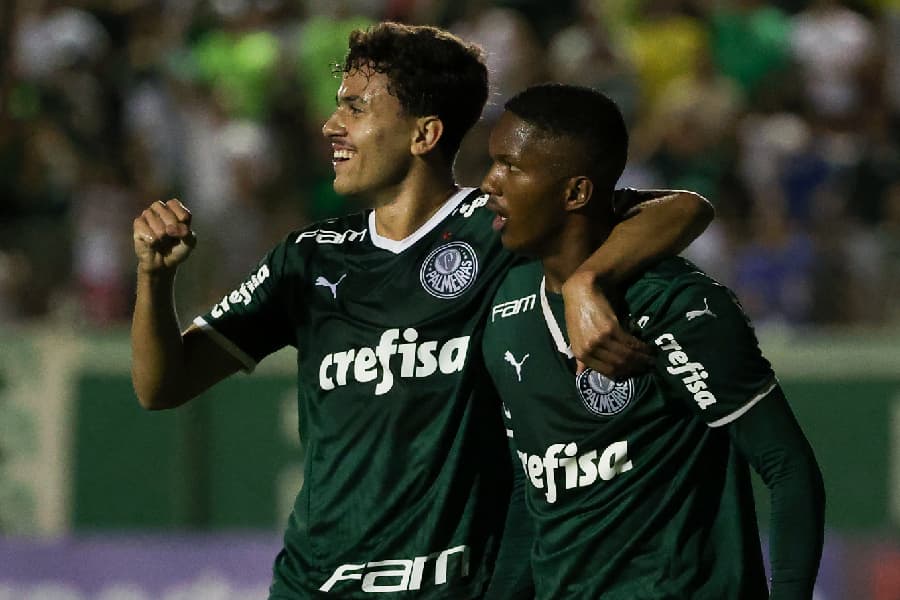 Jogadores do Verdão comemoram um dos gols da goleada sobre o Mirassol nas oitavas de final