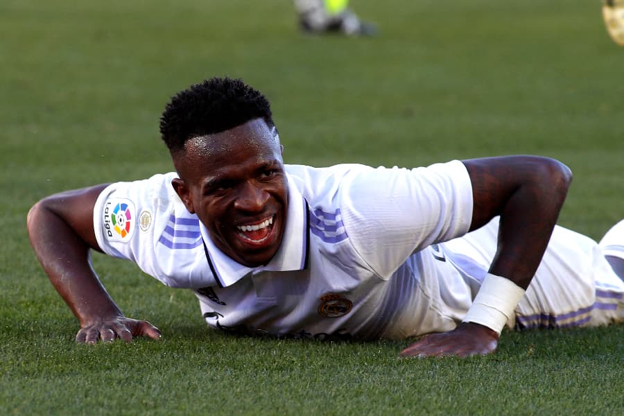 Vinicius Júnior tem sido alvo constante de injúrias raciais na Espanha -