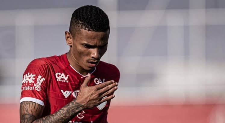 Romário, do Vila Nova, está sendo investigado -
