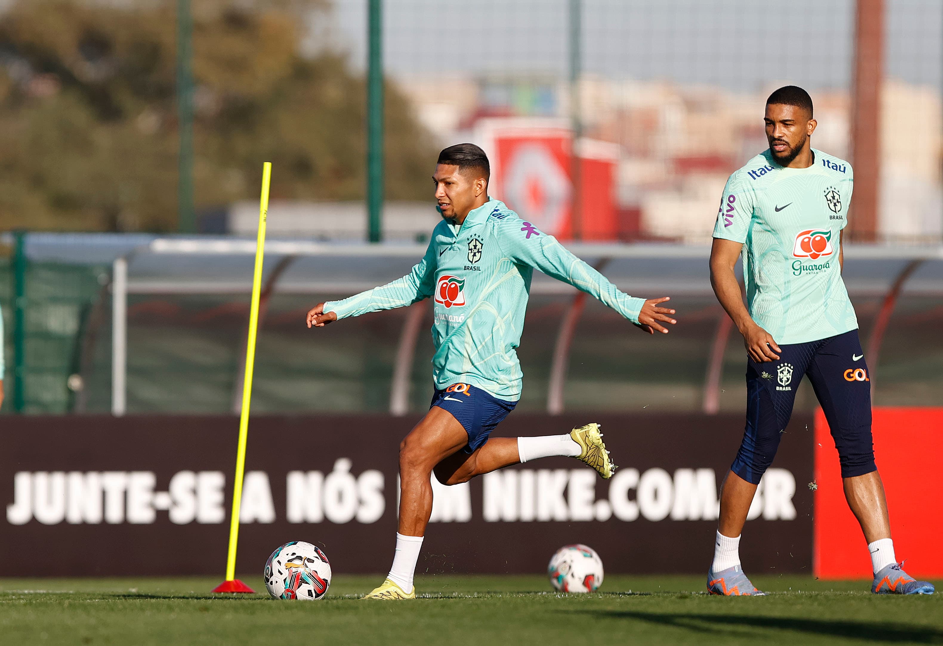 Rony pode estrear como titular pela seleção -