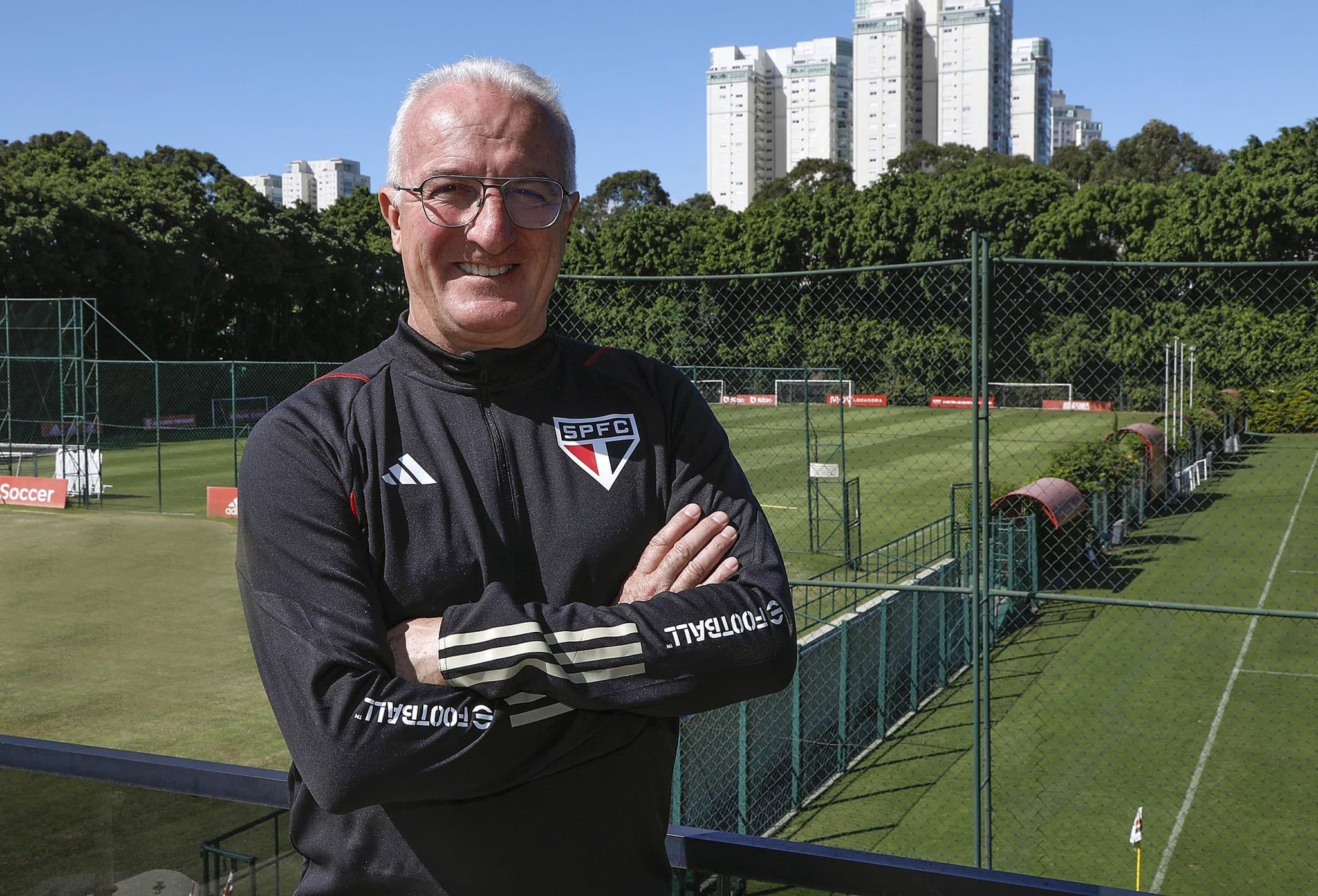 Dorival Júnior no CT do São Paulo