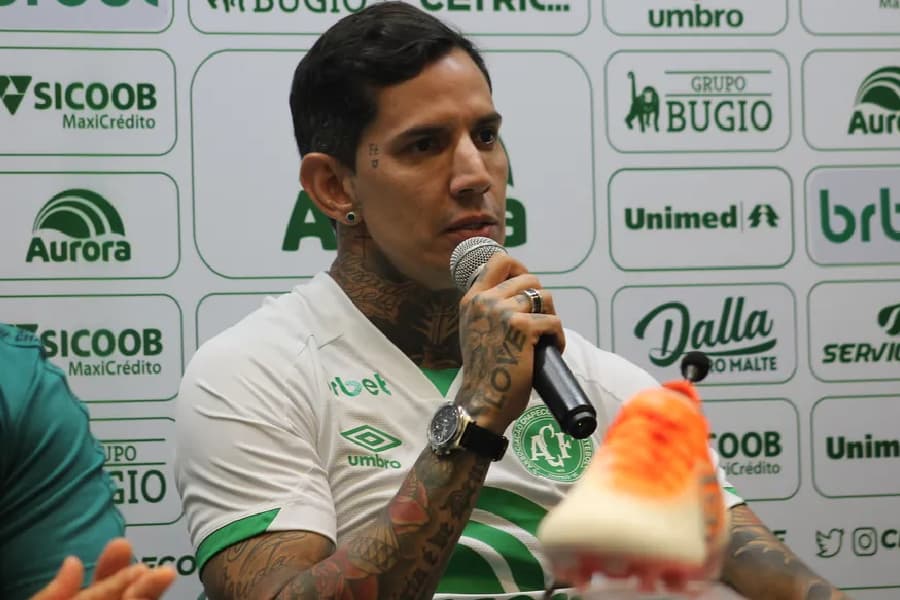 Victor Ramos retornou a Chape após passagem pela Portuguesa