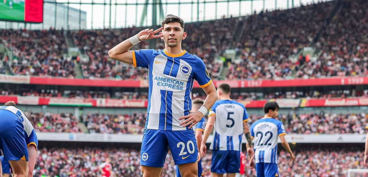 Julio Enciso brilhou no Brighton e agradou Guardiola