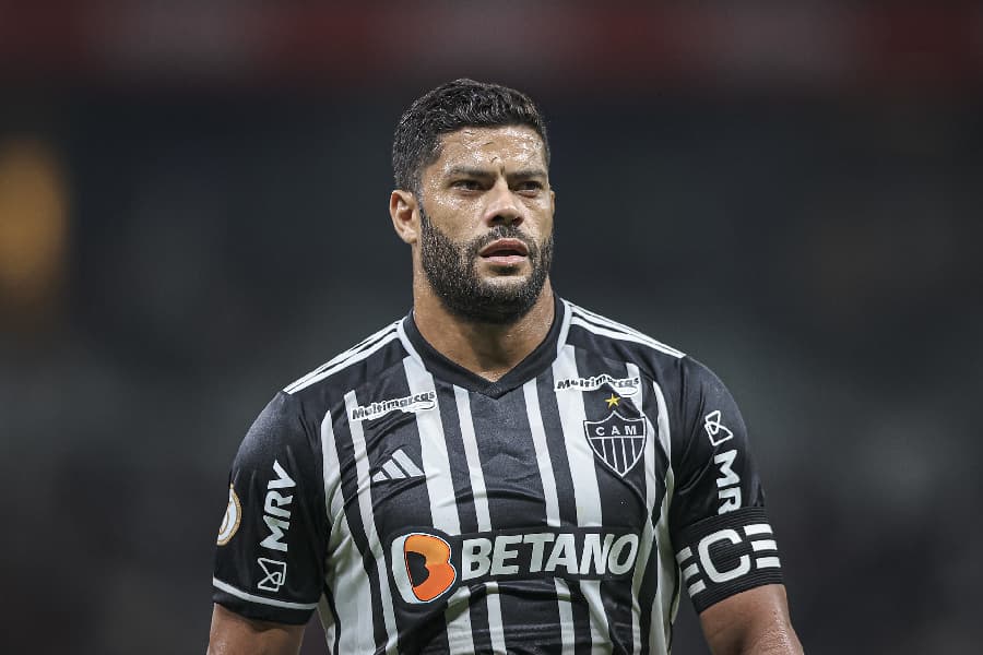 Hulk soma 17 gols na atual temporada